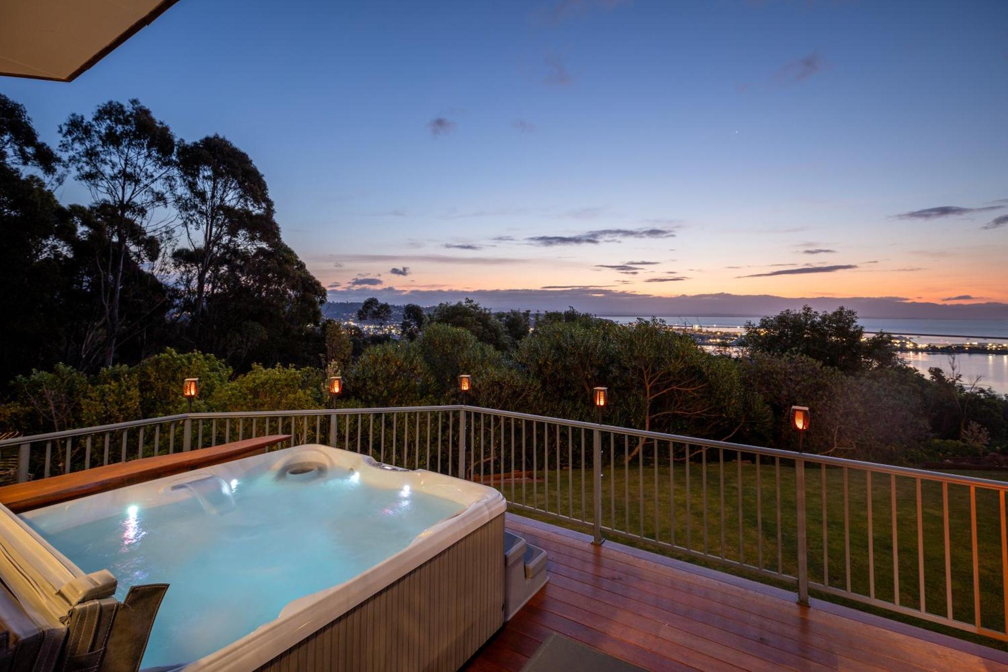 Twin Peaks Luxury Sea View Villa Nelson Extérieur photo